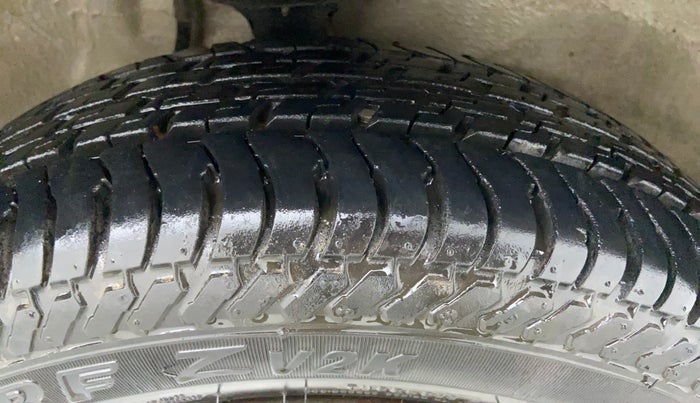 2010 Maruti Alto K10 VXI, Petrol, Manual, 46,074 km, Right Front Tyre Tread