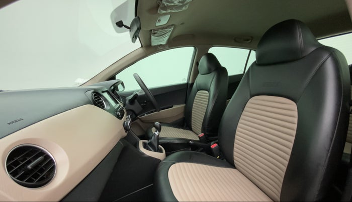 2018 Hyundai Grand i10 SPORTZ 1.2 KAPPA VTVT, CNG, Manual, 86,851 km, Right Side Front Door Cabin
