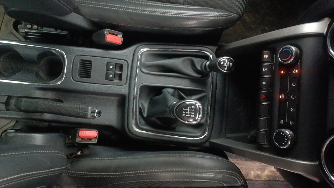 2020 Mahindra Thar LX HARD TOP 4WD MT, Diesel, Manual, 92,952 km, Gear Lever