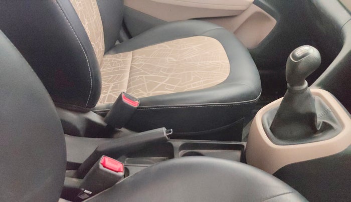 2018 Hyundai Grand i10 MAGNA 1.2 KAPPA VTVT, Petrol, Manual, 29,866 km, Gear Lever