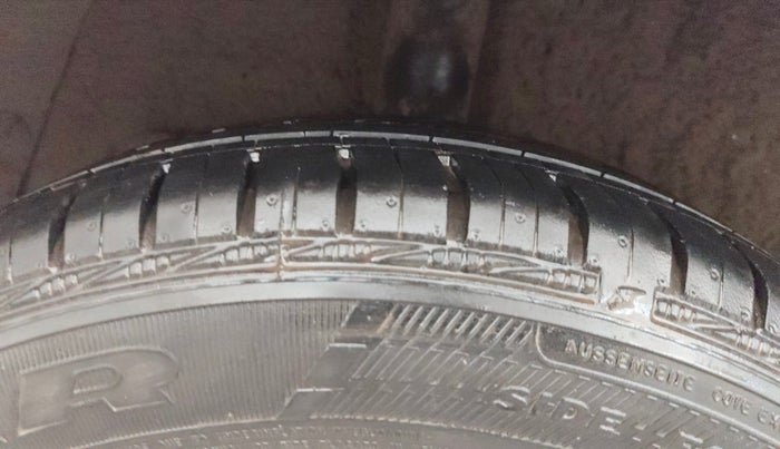 2018 Hyundai Grand i10 MAGNA 1.2 KAPPA VTVT, Petrol, Manual, 29,866 km, Right Rear Tyre Tread