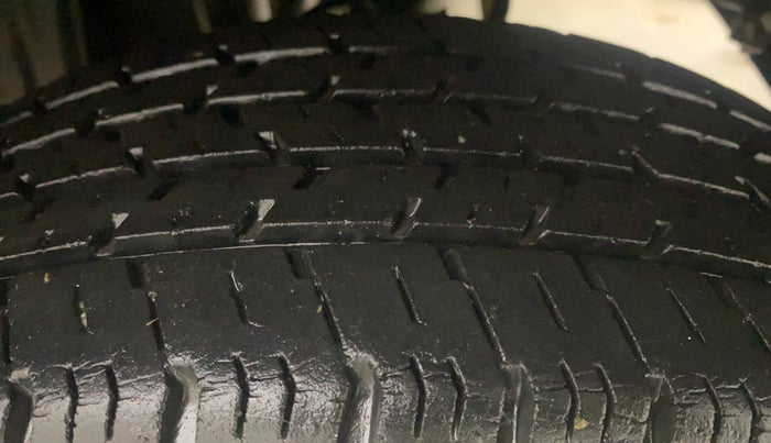 2012 Maruti Alto K10 LXI, Petrol, Manual, 70,350 km, Left Rear Tyre Tread