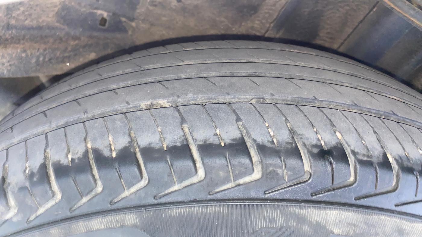 2016 Tata Tiago XE PETROL, Petrol, Manual, 71,737 km, Left Rear Tyre Tread