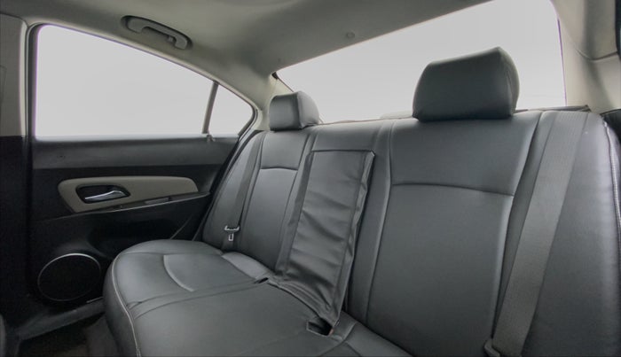 2012 Chevrolet Cruze LTZ AT, Diesel, Automatic, 62,288 km, Right Side Rear Door Cabin View