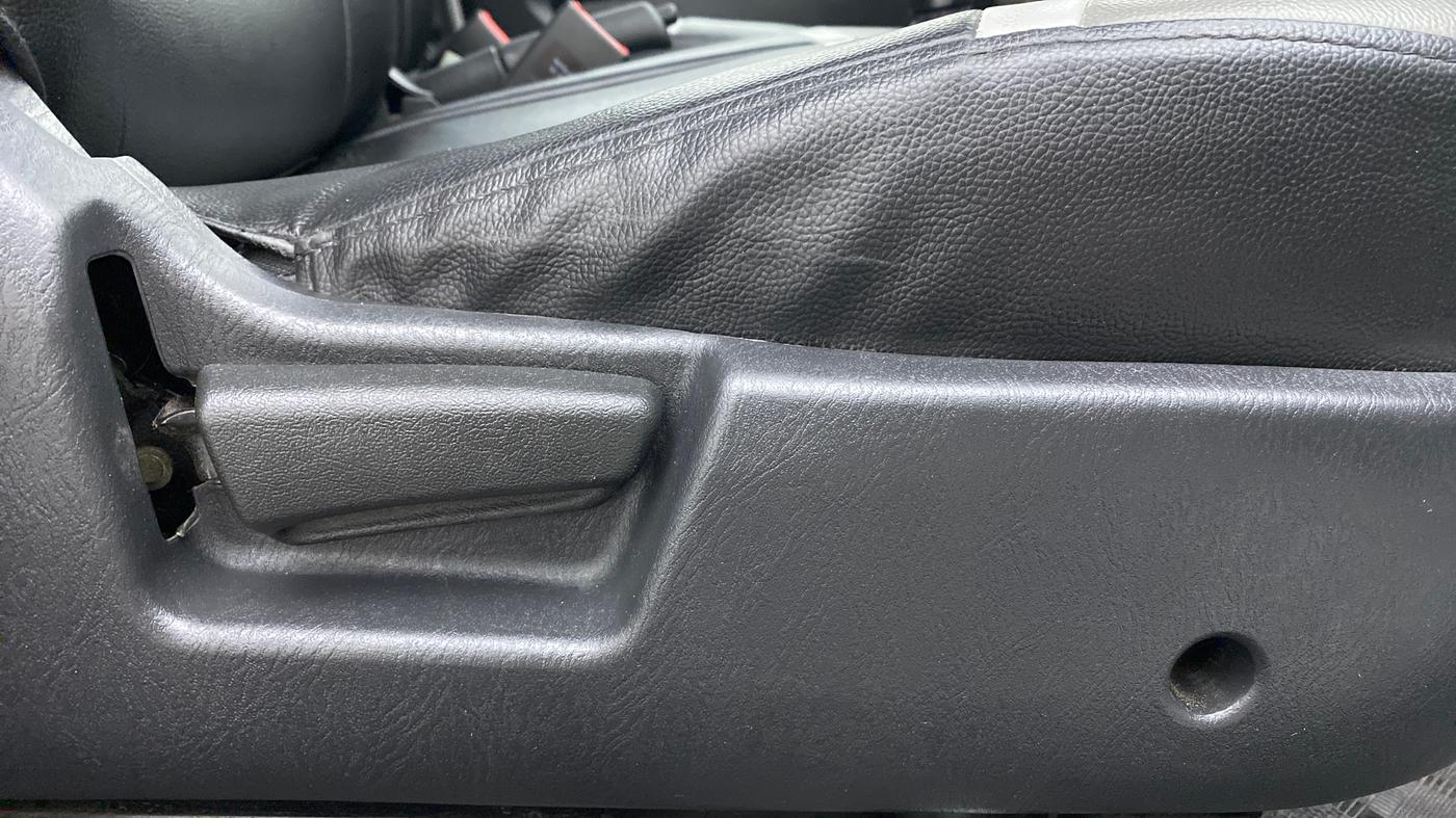 2020 Maruti Alto LXI, Petrol, Manual, 24,971 km, Driver Side Adjustment Panel