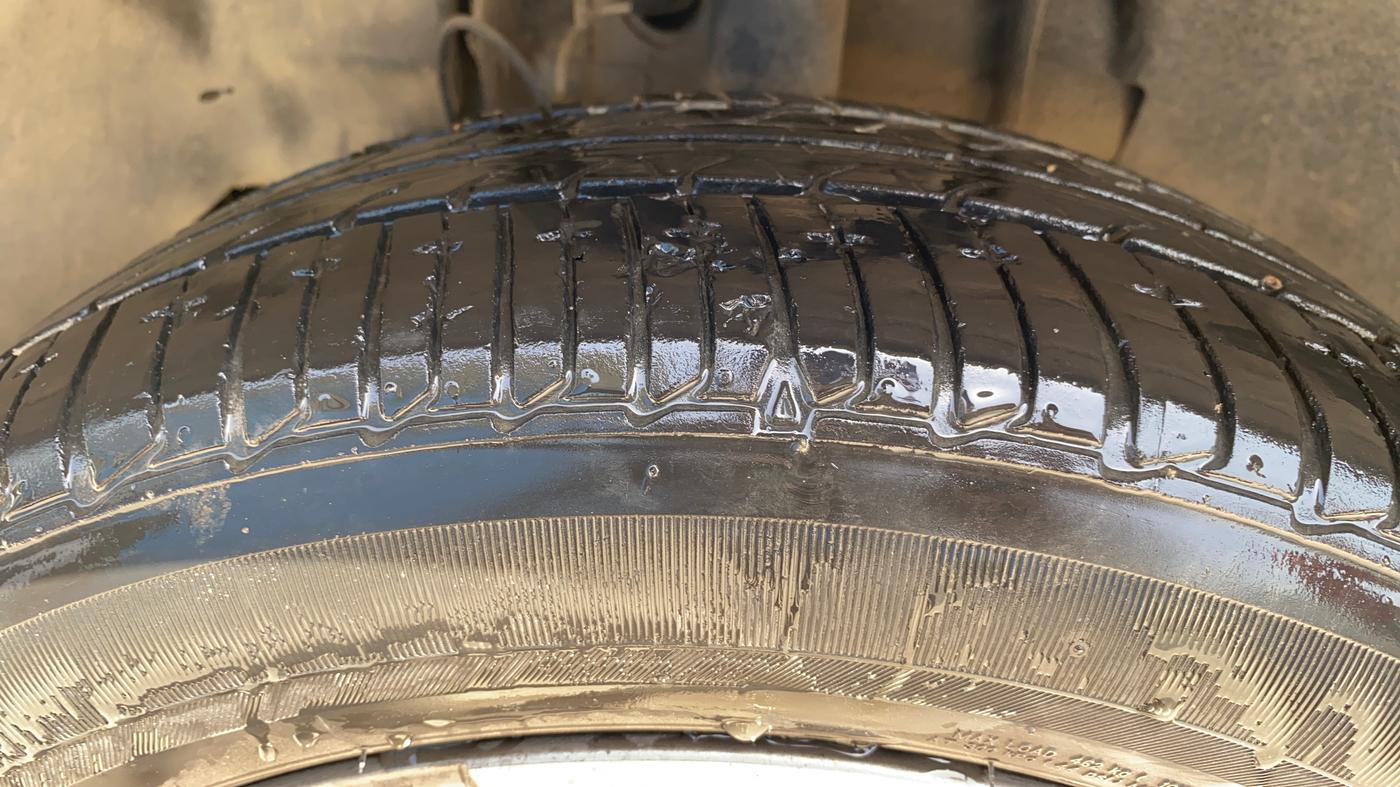 2023 Tata TIGOR XZA PLUS PETROL, Petrol, Automatic, 28,690 km, Left Front Tyre Tread