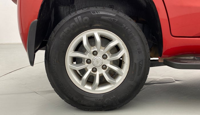 2016 Mahindra TUV300 T8, Diesel, Manual, 43,447 km, Right Rear Wheel