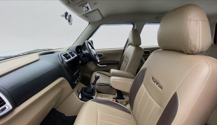 2016 Mahindra TUV300 T8, Diesel, Manual, 43,447 km, Right Side Front Door Cabin