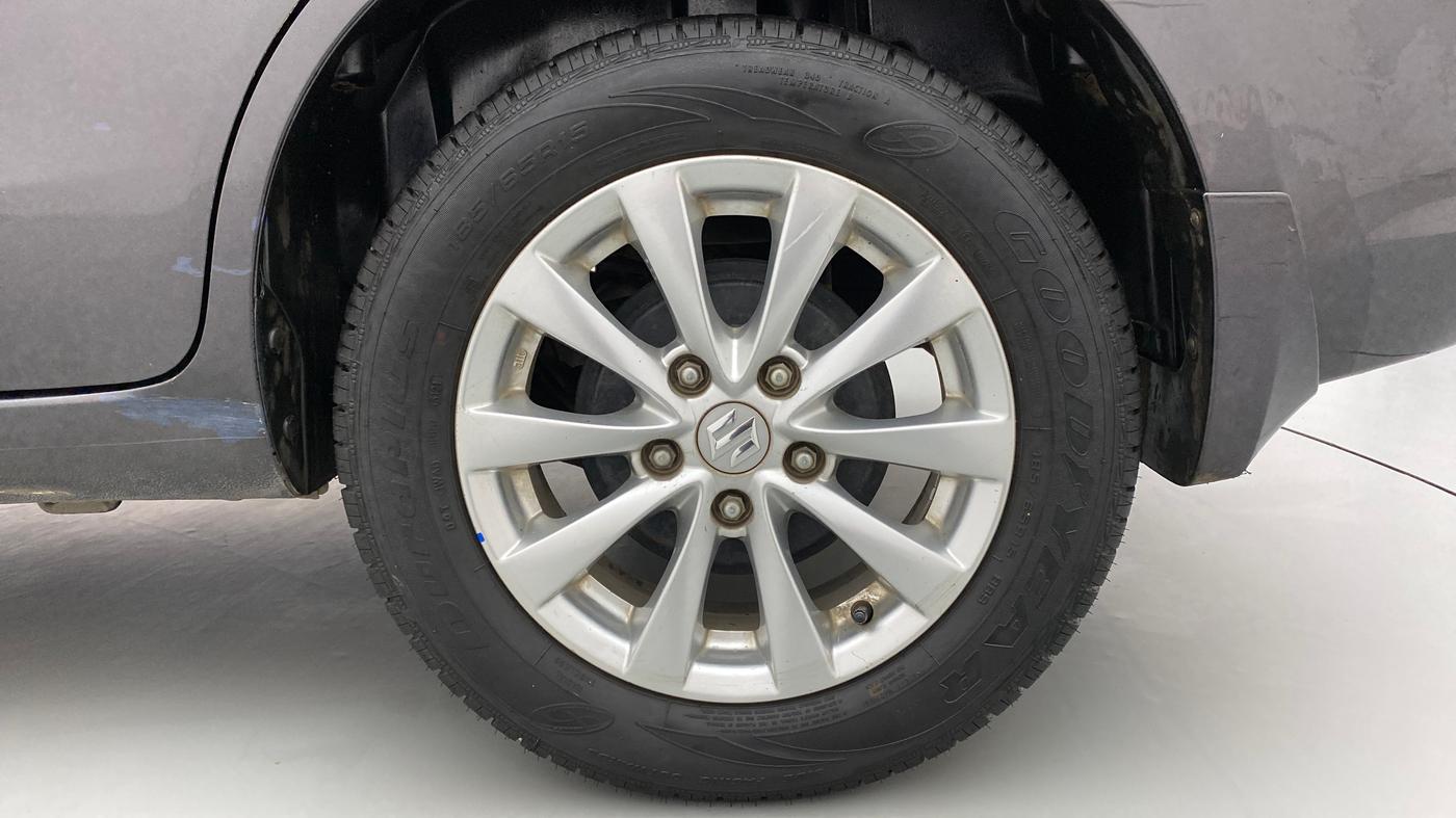 2013 Maruti Ertiga ZXI, Petrol, Manual, 56,338 km, Left Rear Wheel