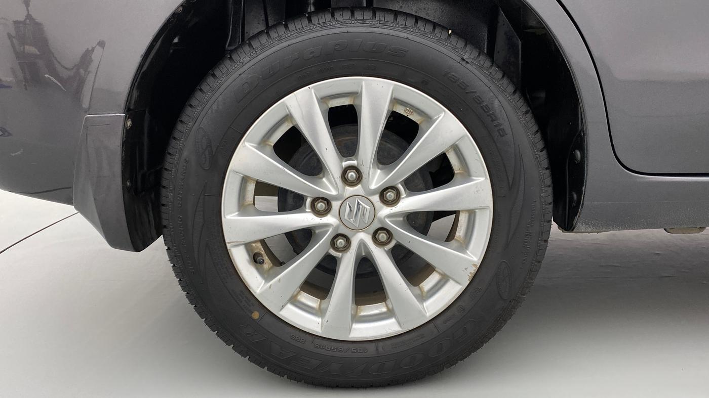 2013 Maruti Ertiga ZXI, Petrol, Manual, 56,338 km, Right Rear Wheel