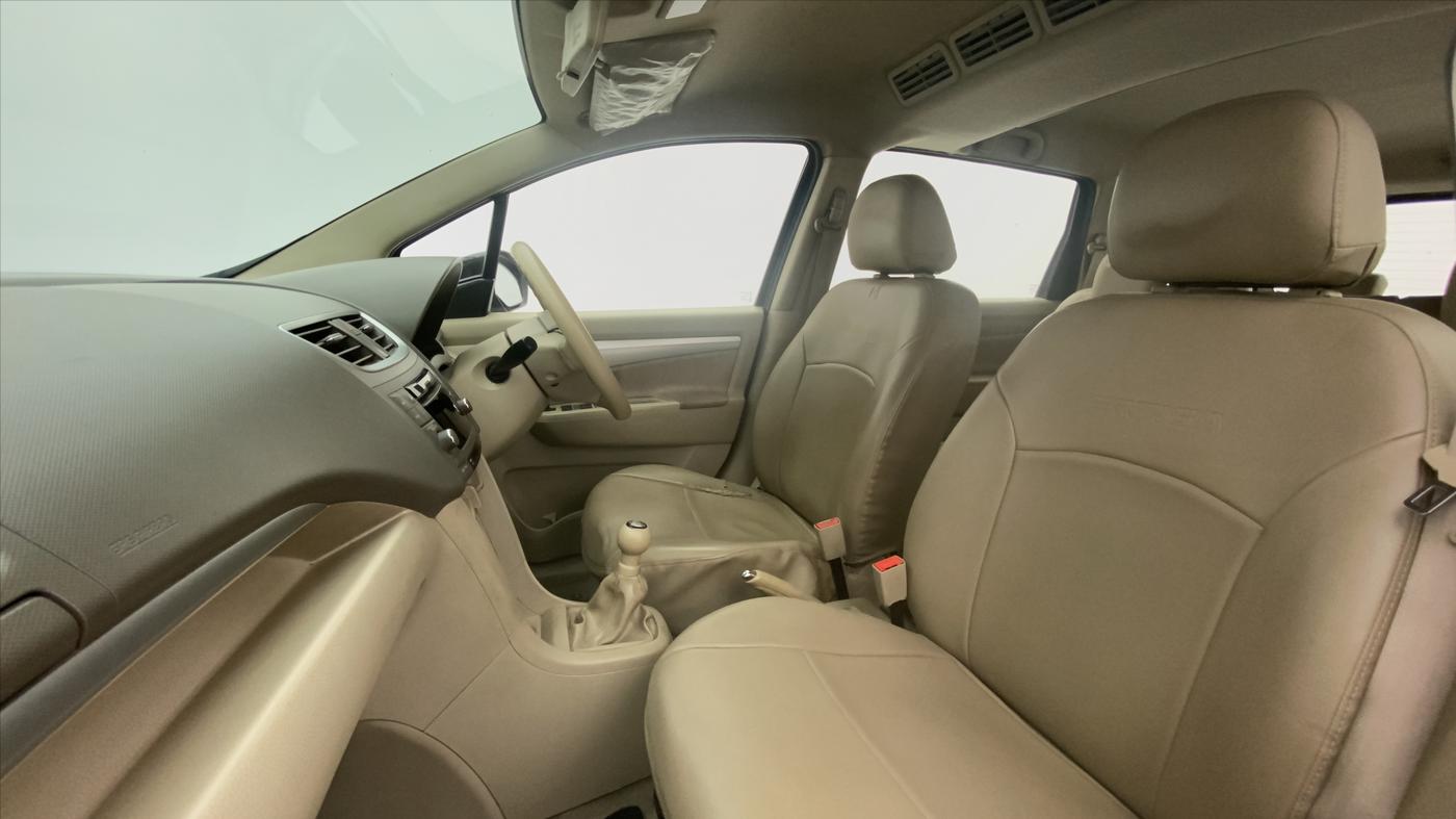 2013 Maruti Ertiga ZXI, Petrol, Manual, 56,338 km, Right Side Front Door Cabin