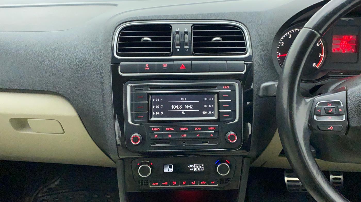 2014 Volkswagen Polo GT TSI 1.2 PETROL AT, Petrol, Automatic, 42,479 km, Air Conditioner