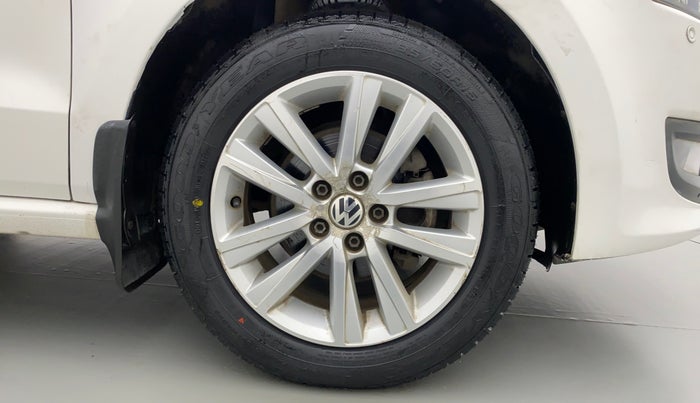2014 Volkswagen Polo GT TSI 1.2 PETROL AT, Petrol, Automatic, 42,479 km, Right Front Wheel