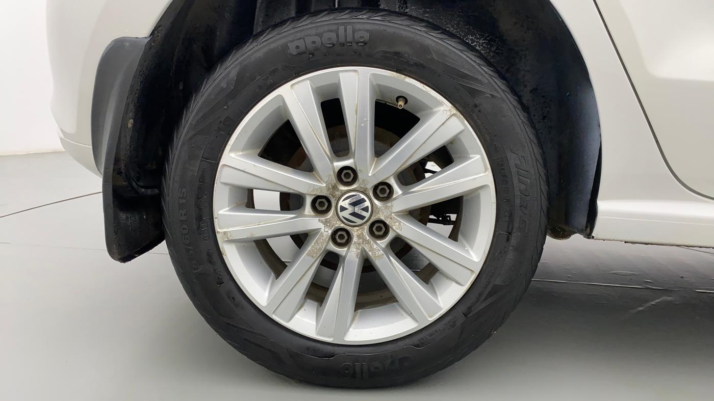2014 Volkswagen Polo GT TSI 1.2 PETROL AT, Petrol, Automatic, 42,479 km, Right Rear Wheel
