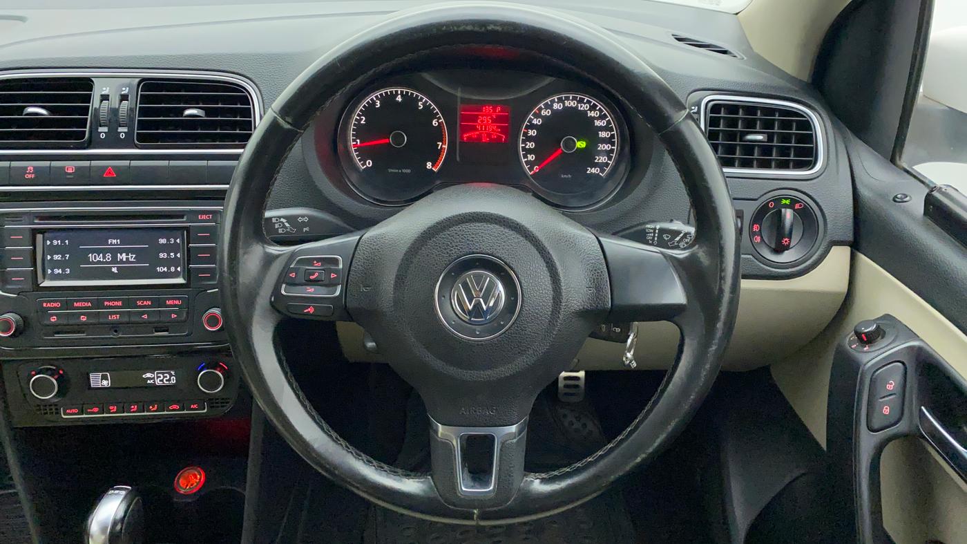 2014 Volkswagen Polo GT TSI 1.2 PETROL AT, Petrol, Automatic, 42,479 km, Steering Wheel Close Up