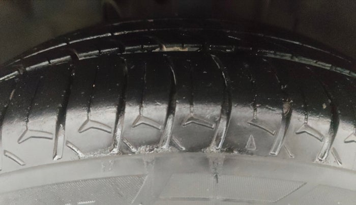 2017 Tata TIGOR XZ (O) PETROL, Petrol, Manual, 50,276 km, Left Front Tyre Tread