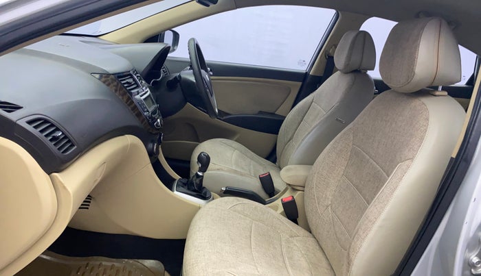 2012 Hyundai Verna FLUIDIC 1.6 VTVT SX, Petrol, Manual, 80,983 km, Right Side Front Door Cabin