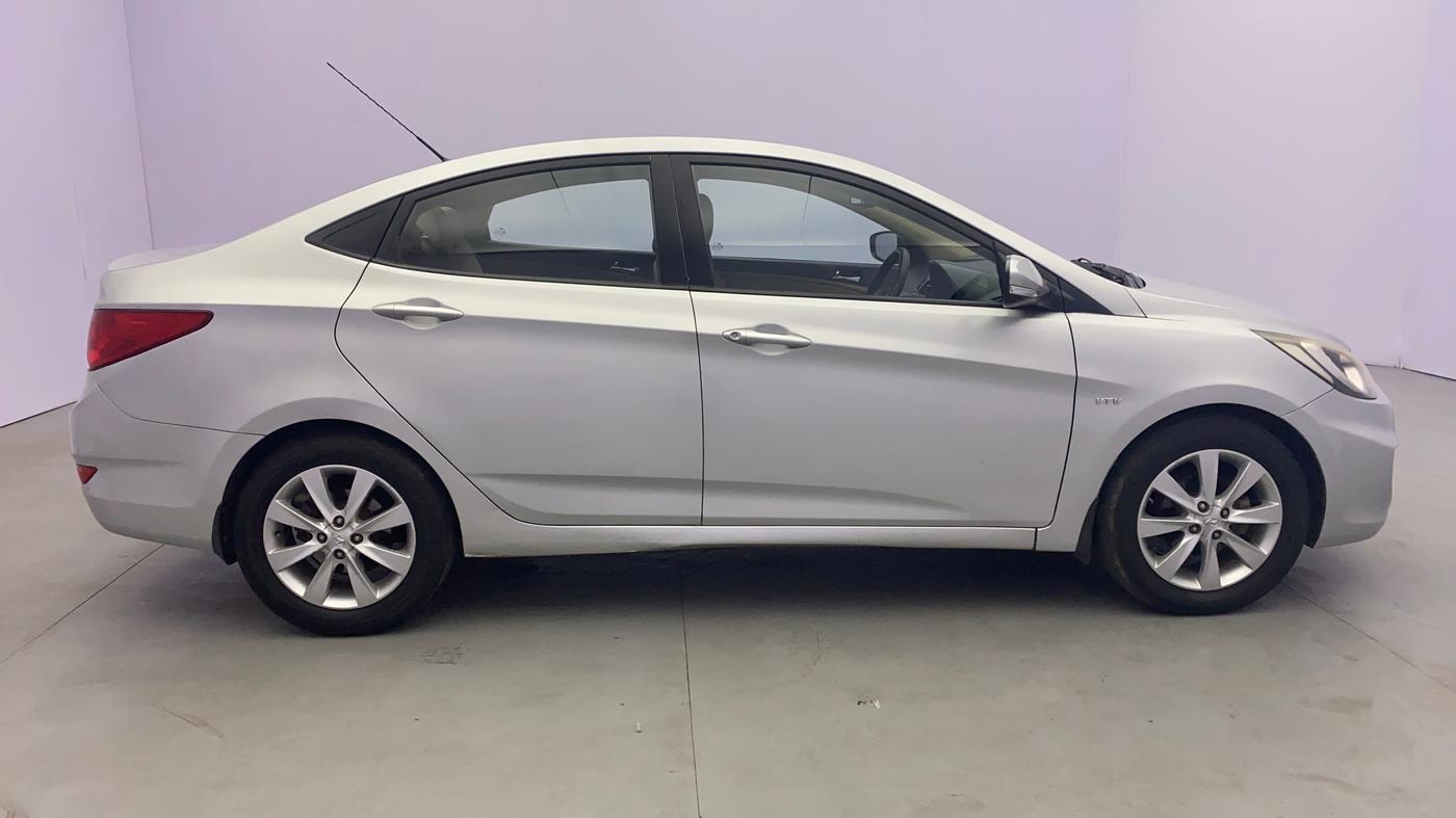 2012 Hyundai Verna FLUIDIC 1.6 VTVT SX, Petrol, Manual, 80,983 km, Right Side View
