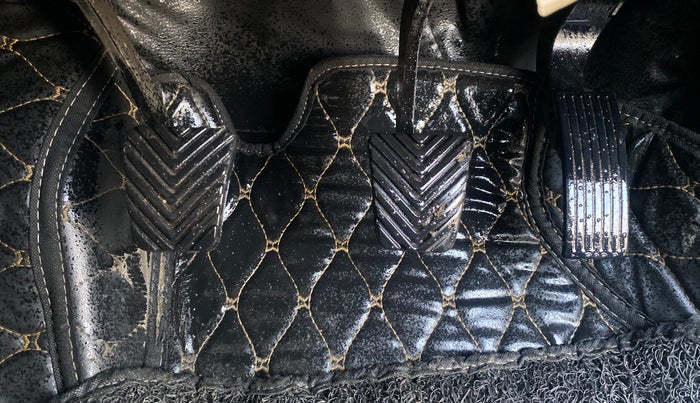 2021 Hyundai VENUE S 1.2, Petrol, Manual, 50,845 km, Pedals