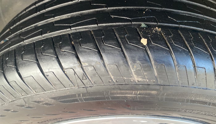 2021 Hyundai VENUE S 1.2, Petrol, Manual, 50,845 km, Left Front Tyre Tread