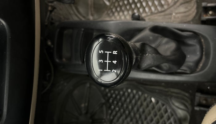 2018 Maruti Wagon R 1.0 LXI, Petrol, Manual, 61,311 km, Gear Lever