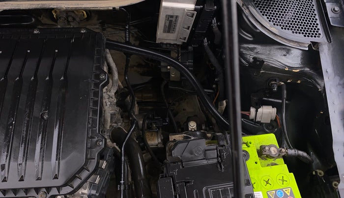 2018 Volkswagen Polo HIGHLINE PLUS 1.0 16 ALLOY, Petrol, Manual, 89,664 km, Engine View - Left