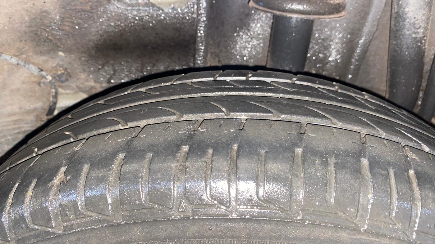 2021 Tata Tiago XT (O) PETROL, Petrol, Manual, 44,599 km, Left Rear Tyre Tread