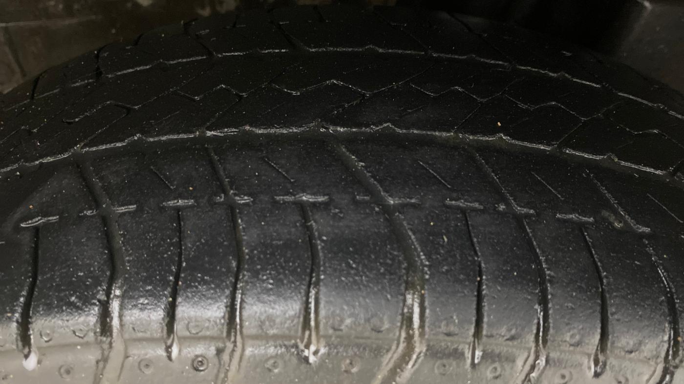 2015 Toyota Etios Liva G, Petrol, Manual, 47,064 km, Left Rear Tyre Tread