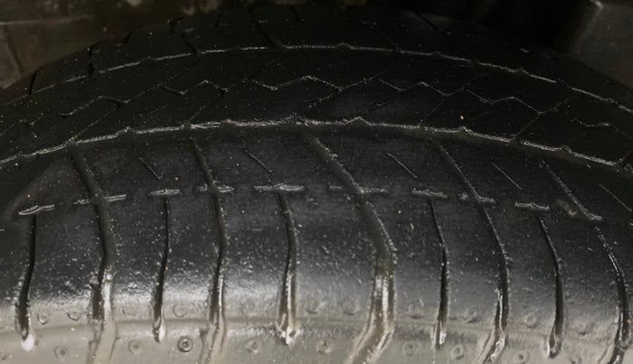 2015 Toyota Etios Liva G, Petrol, Manual, 47,064 km, Left Rear Tyre Tread