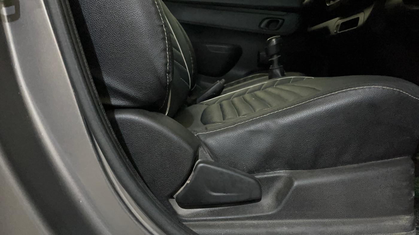 2018 Renault Kwid RXL, Petrol, Manual, 51,993 km, Driver Side Adjustment Panel