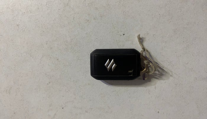 2021 Maruti Baleno ZETA PETROL 1.2, Petrol, Manual, 25,709 km, Key Close Up