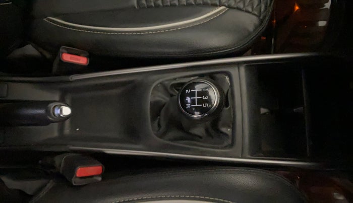 2021 Maruti Baleno ZETA PETROL 1.2, Petrol, Manual, 25,709 km, Gear Lever