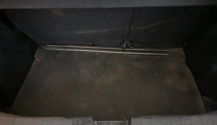 2021 Maruti Baleno ZETA PETROL 1.2, Petrol, Manual, 25,709 km, Boot Inside