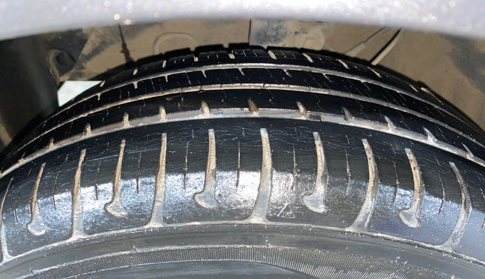 2022 Hyundai GRAND I10 NIOS SPORTZ 1.2 KAPPA VTVT, Petrol, Manual, 39,827 km, Left Front Tyre Tread