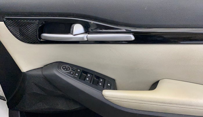 2020 KIA SELTOS HTX 1.5 PETROL, Petrol, Manual, 57,921 km, Driver Side Door Panels Control