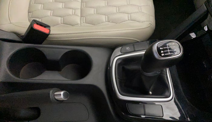 2020 KIA SELTOS HTX 1.5 PETROL, Petrol, Manual, 57,921 km, Gear Lever