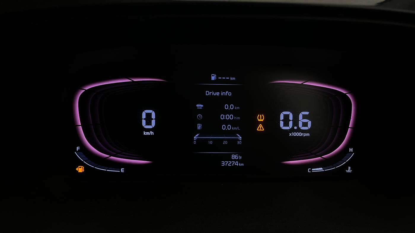 2022 KIA CARENS LUXURY PLUS 1.4 PETROL 7 STR, Petrol, Manual, 37,223 km, Odometer Image