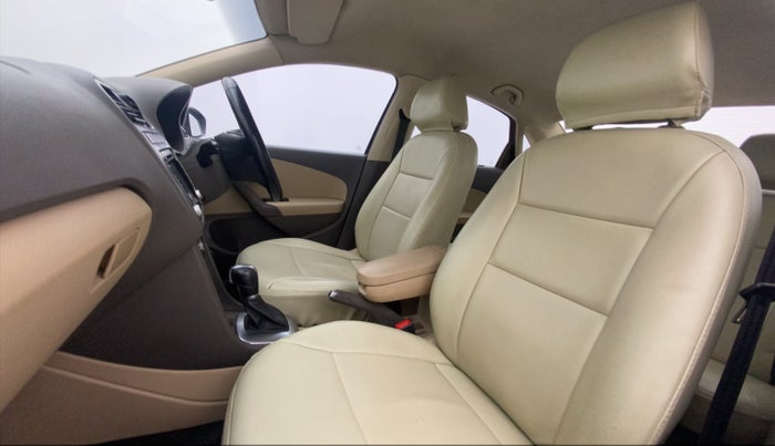 2016 Volkswagen Vento HIGHLINE PETROL AT, Petrol, Automatic, 91,853 km, Right Side Front Door Cabin