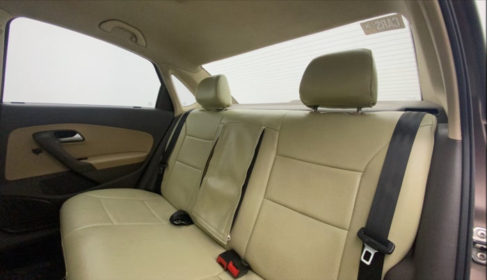 2016 Volkswagen Vento HIGHLINE PETROL AT, Petrol, Automatic, 91,853 km, Right Side Rear Door Cabin