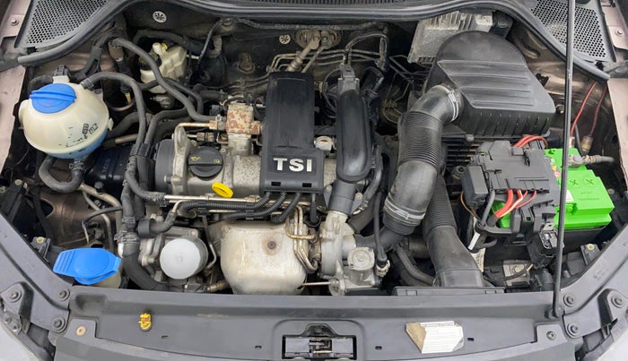 2016 Volkswagen Vento HIGHLINE PETROL AT, Petrol, Automatic, 91,853 km, Open Bonet