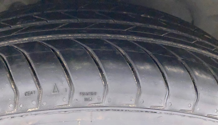 2017 Ford Ecosport TITANIUM 1.5L PETROL AT, Petrol, Automatic, 72,538 km, Left Front Tyre Tread