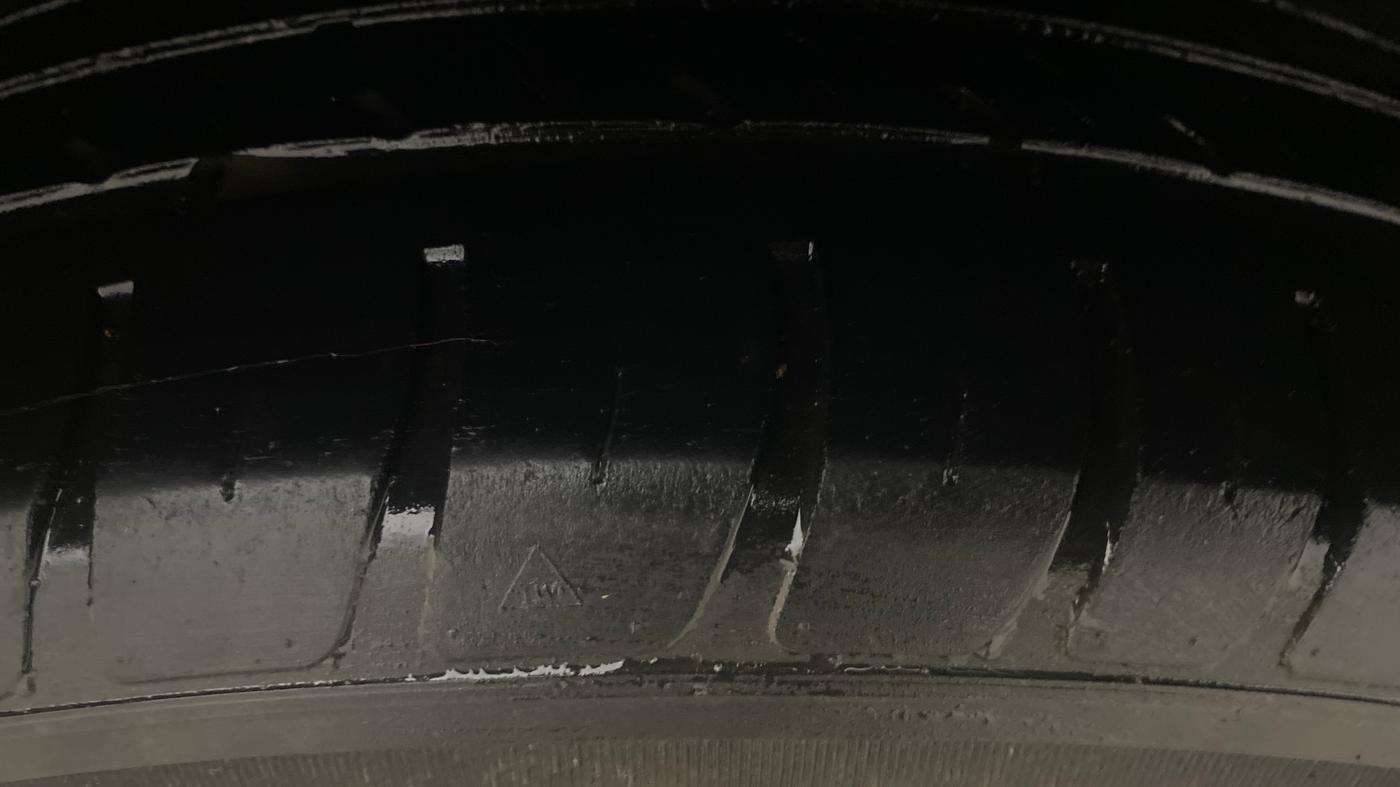2021 Maruti Swift VXI, CNG, Manual, 52,040 km, Left Rear Tyre Tread