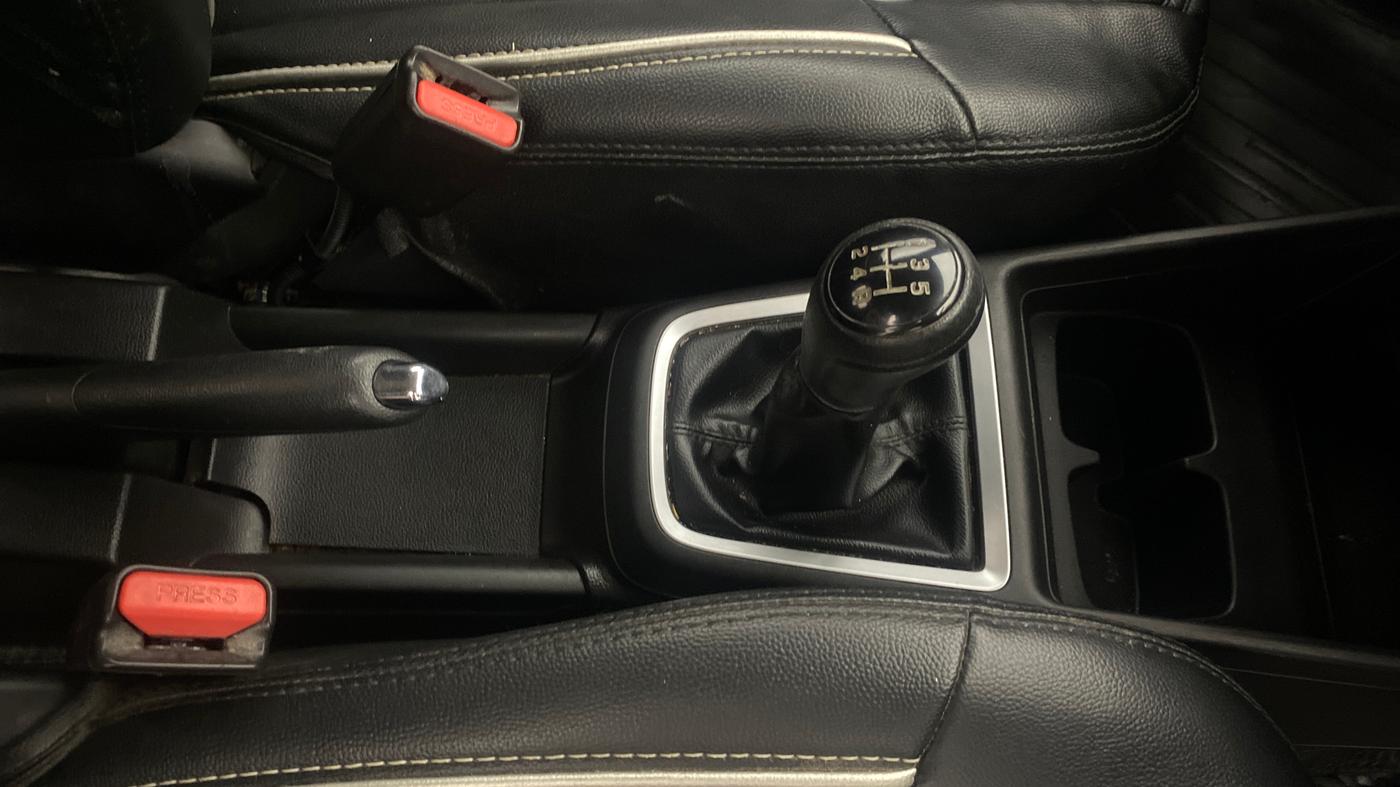 2021 Maruti Swift VXI, CNG, Manual, 52,040 km, Gear Lever