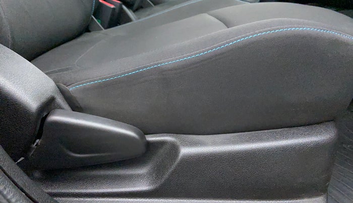 2020 Renault Kwid Neotech 1.0 EasyR, Petrol, Automatic, 8,511 km, Driver Side Adjustment Panel