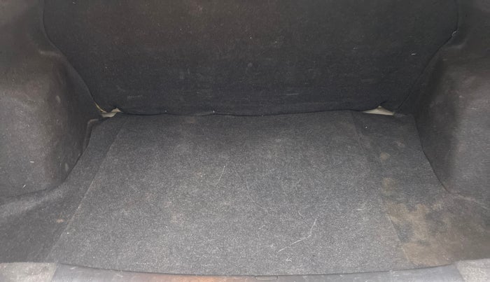 2017 Maruti Swift Dzire VXI (O), Petrol, Manual, 40,161 km, Boot Inside