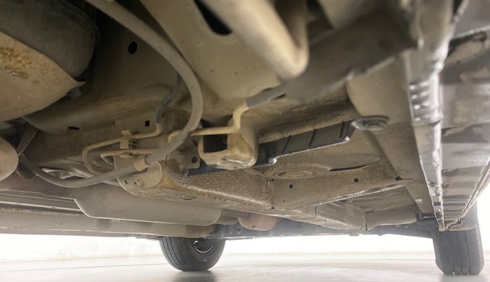 2017 Maruti Swift Dzire VXI (O), Petrol, Manual, 40,161 km, Right Side Underbody