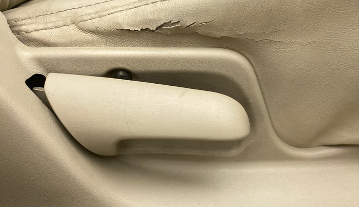 2017 Maruti Swift Dzire VXI (O), Petrol, Manual, 40,161 km, Driver Side Adjustment Panel