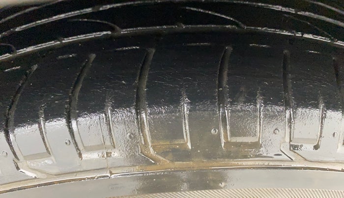 2019 Hyundai Creta SX AT 1.6 PETROL, Petrol, Automatic, 34,819 km, Right Front Tyre Tread