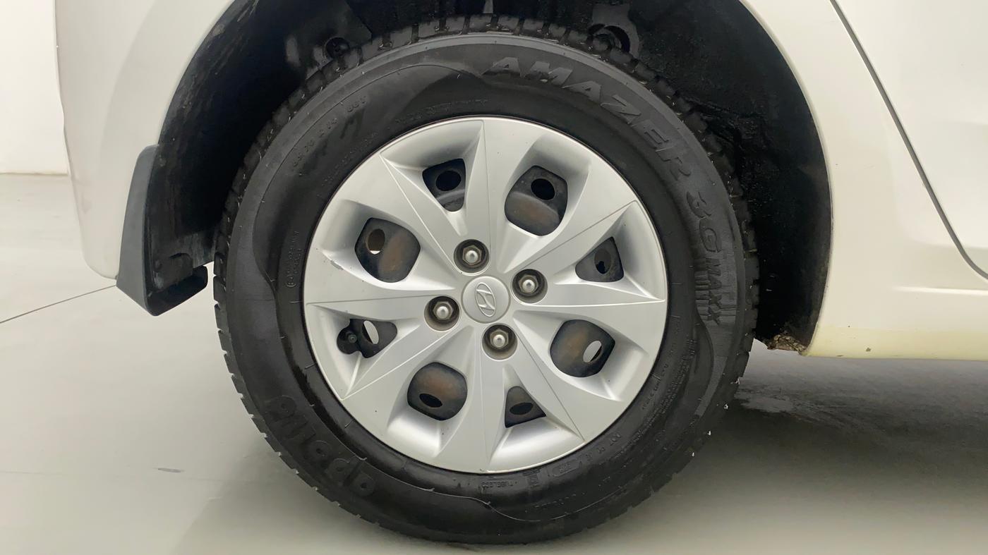 2016 Hyundai Elite i20 MAGNA 1.2, Petrol, Manual, 20,782 km, Right Rear Wheel