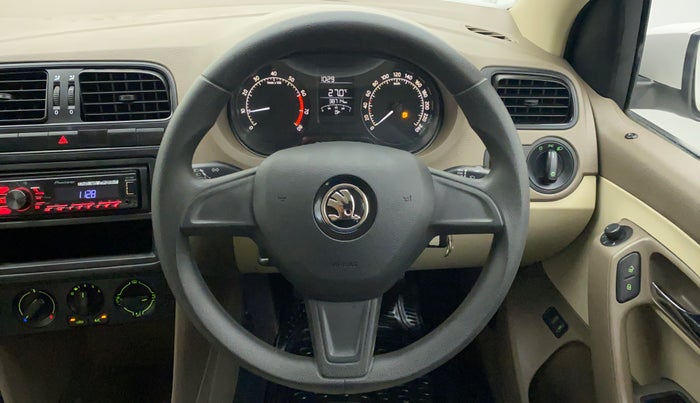 2016 Skoda Rapid 1.6 MPI ACTIVE, Petrol, Manual, 38,766 km, Steering Wheel Close Up